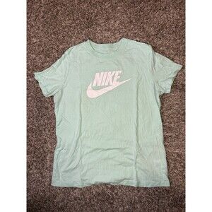 Nike Women’s Large Mint Green Logo Graphic T Shirt Short Sleeve Cotton